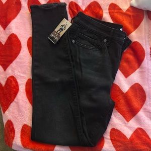 Sofia Jeans Women's Sofia Skinny Mid Rise Ankle Jeans with distressed ankle